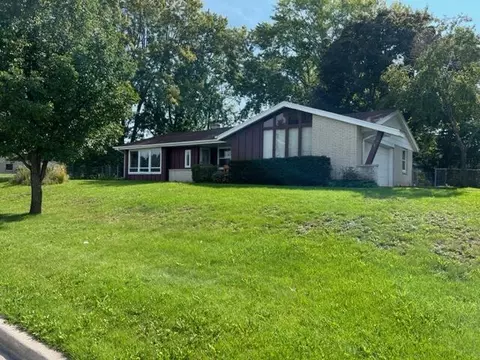 9333 W Congress, Wauwatosa, WI 53225