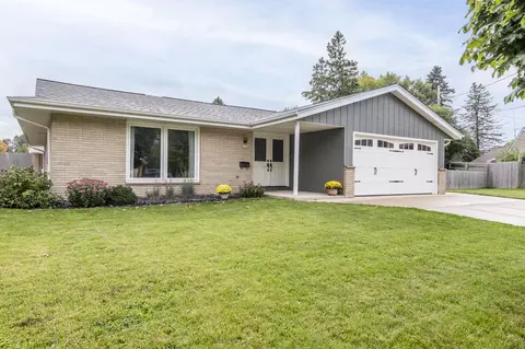 1134 Sunset, Grafton, WI 53024