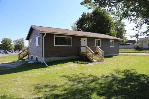 209 W Benton, Tomah, WI 54660