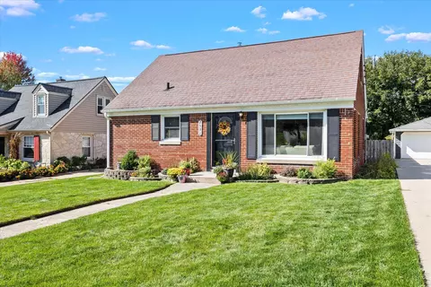 2531 N 80th, Wauwatosa, WI 53213
