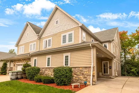 4032 W Howard, Milwaukee, WI 53221