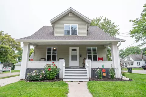 717 Third, De Pere, WI 54115