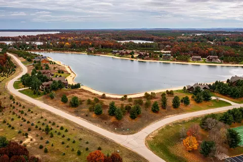n8082 Copper Point Drive, Germantown, WI 53950