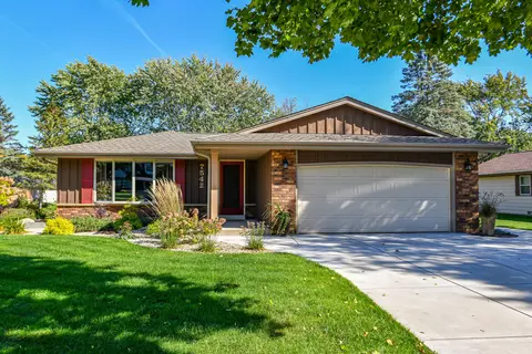 7542 S Riverview, Franklin, WI 53132