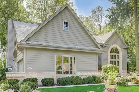 n27w27737 Jocelyn, Pewaukee, WI 53072