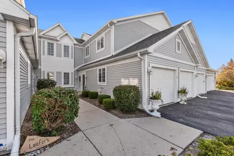 752 Bridlewood #2203G, Hartford, WI 53027