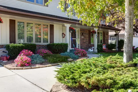 9019 W Whitaker, Greenfield, WI 53228