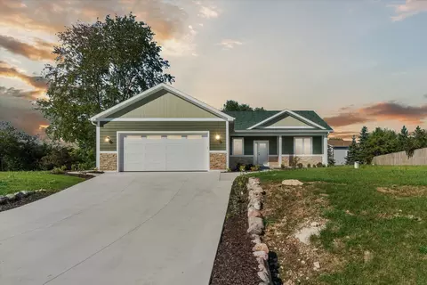 W6071 Mariner Hills, La Grange, WI 53121