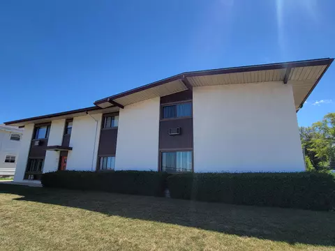 10225 W Hampton #10227, Milwaukee, WI 53225