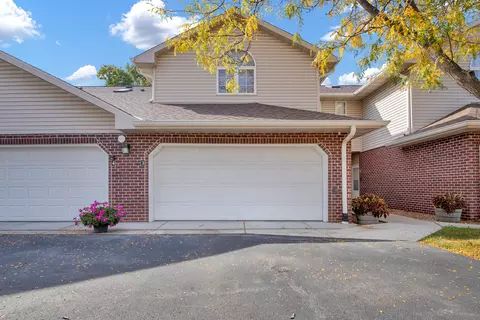 7895 S Scepter #3, Franklin, WI 53132