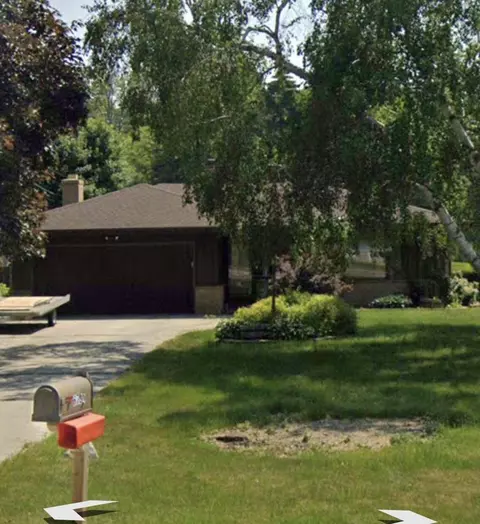 6731 Novak, Racine, WI 53402