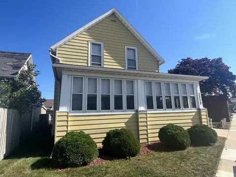 2215 Forest, Two Rivers, WI 54241