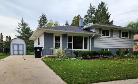 1206 N Osborne, Racine, WI 53405