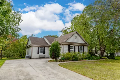 363 State, Dousman, WI 53118