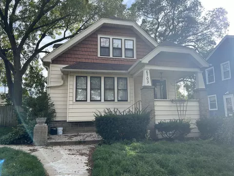 6703 W Moltke #A, Milwaukee, WI 53210