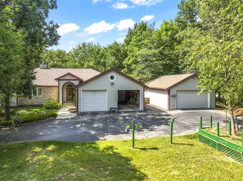 2020 W W Orch, Oak Creek, WI 53154