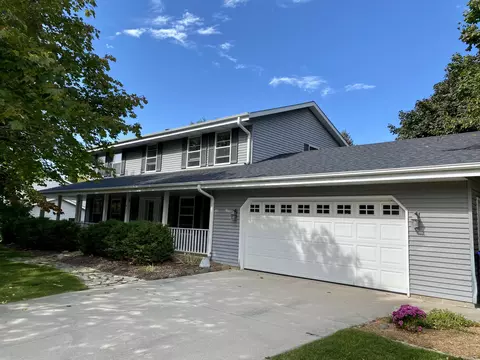 512 Sunrise, Port Washington, WI 53074