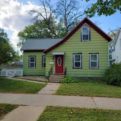 1523 Liberty, La Crosse, WI 54603