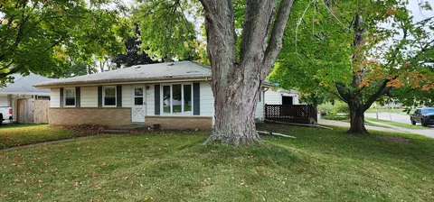 1261 Meadow, Kewaskum, WI 53040