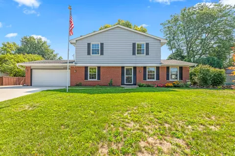 2305 Saratoga, Waukesha, WI 53186