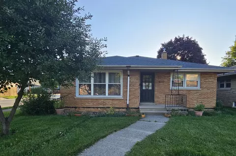 4303 22nd, Kenosha, WI 53140