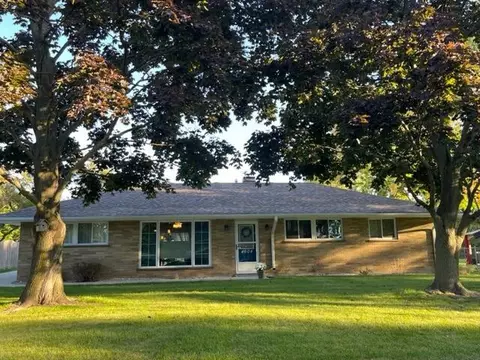 4604 122nd, Pleasant Prairie, WI 53158