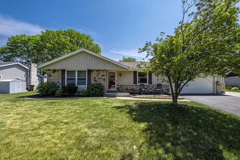 15355 W Harcove, New Berlin, WI 53151