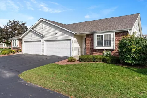 773 Foxtail, West Bend, WI 53095