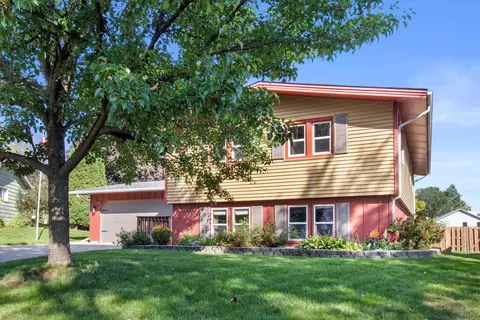 4144 S 99th, Greenfield, WI 53228