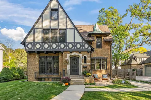 4614 N Murray, Whitefish Bay, WI 53211