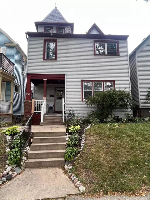 3004 S Wentworth, Milwaukee, WI 53207