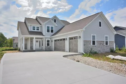 1677 Mamerow, Oconomowoc, WI 53066