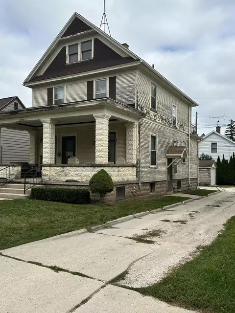421 Stafford, Plymouth, WI 53073