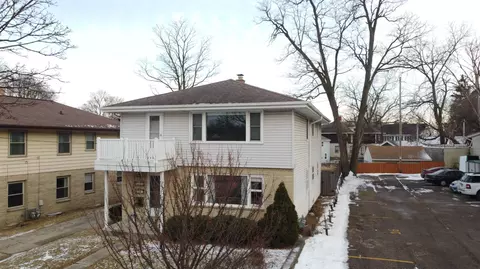 7321 Harwood, Wauwatosa, WI 53213