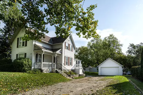 2031 Highland, Waukesha, WI 53186