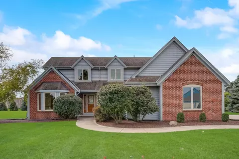 1007 Woods, Hartland, WI 53029