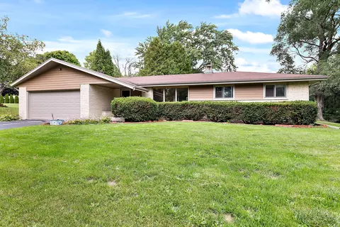 11400 W Rhoder, Franklin, WI 53132