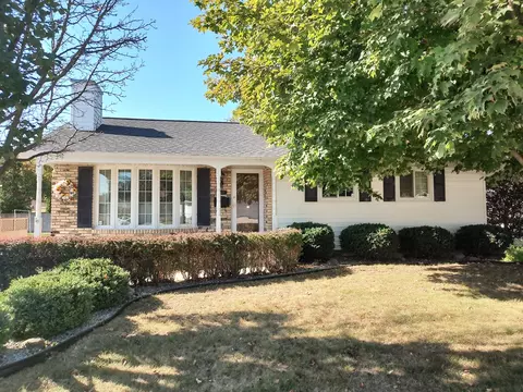 1623 Reed, Manitowoc, WI 54220