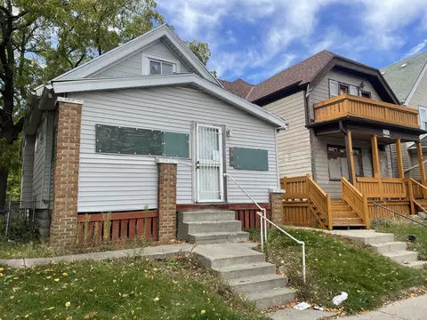 3265 N 14th, Milwaukee, WI 53206