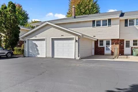 746 S S Riv, West Bend, WI 53095