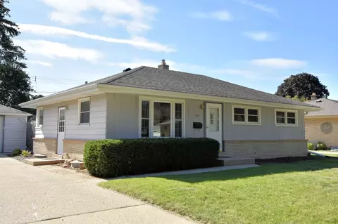 7401 W Burdick, Milwaukee, WI 53219