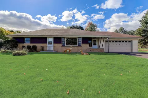 n34w23189 Capitol, Pewaukee, WI 53072