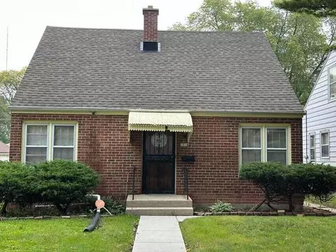 5018 N 24th, Milwaukee, WI 53209