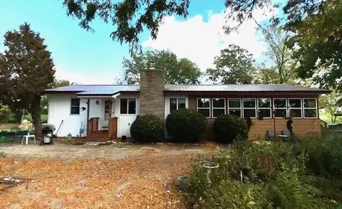 w6702 Finches Lane, Koshkonong, WI 53538