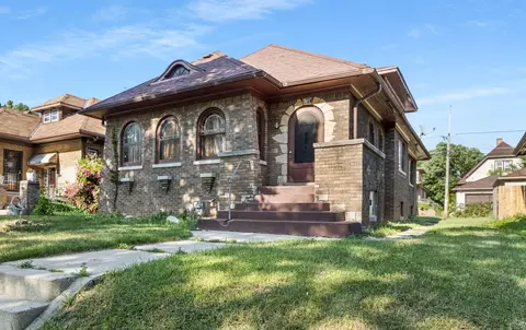 4304 N 22nd, Milwaukee, WI 53209