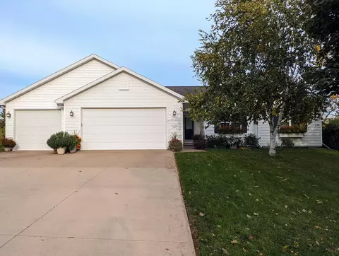 n2240 Holy Hill Drive, Greenville, WI 54942