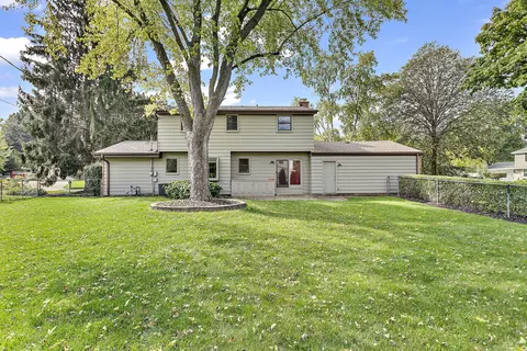 1900 Laura, Waukesha, WI 53186
