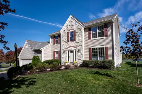 157 Manchester, Waukesha, WI 53188