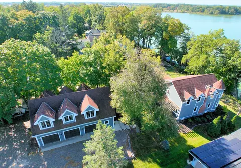 1818 S Beaumont, Dover, WI 53139