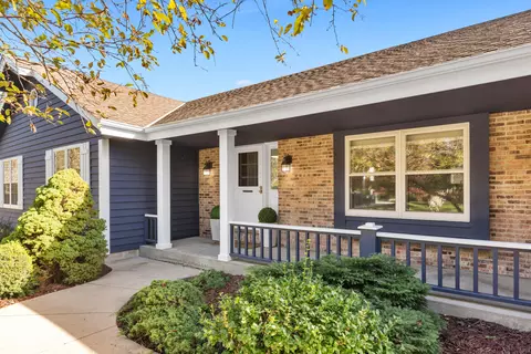 n77w15855 Crossway, Menomonee Falls, WI 53051